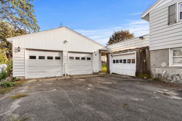 25 Belli Ave, Fitchburg, MA 01420