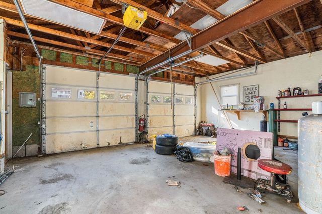 25 Belli Ave, Fitchburg, MA 01420