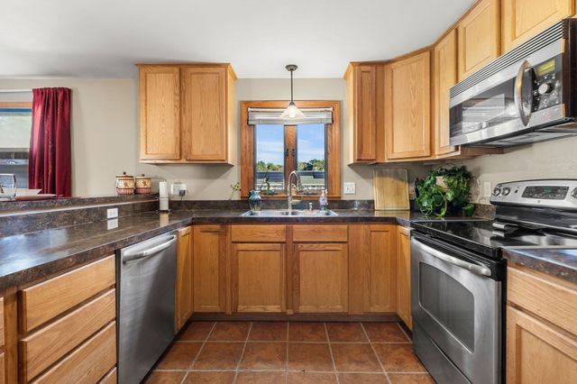 25 Belli Ave, Fitchburg, MA 01420