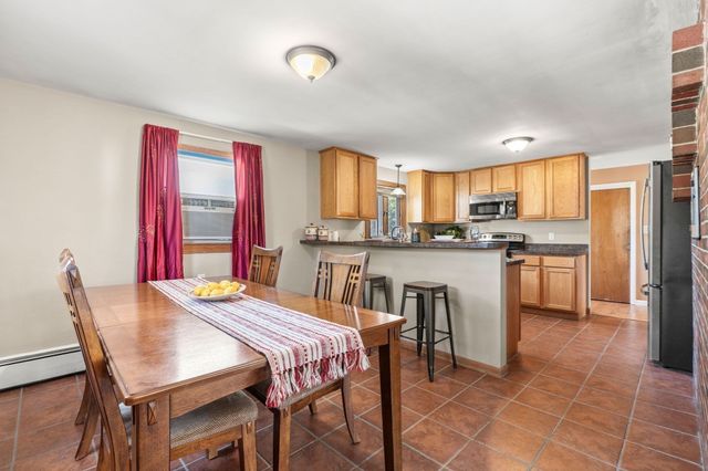 25 Belli Ave, Fitchburg, MA 01420