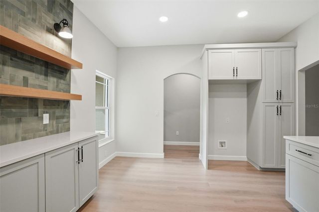 352 GARFIELD, Masaryktown, FL 34604