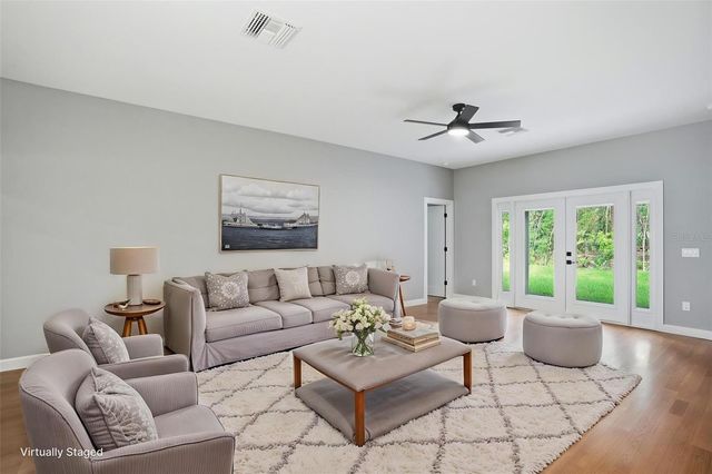 352 GARFIELD, Masaryktown, FL 34604
