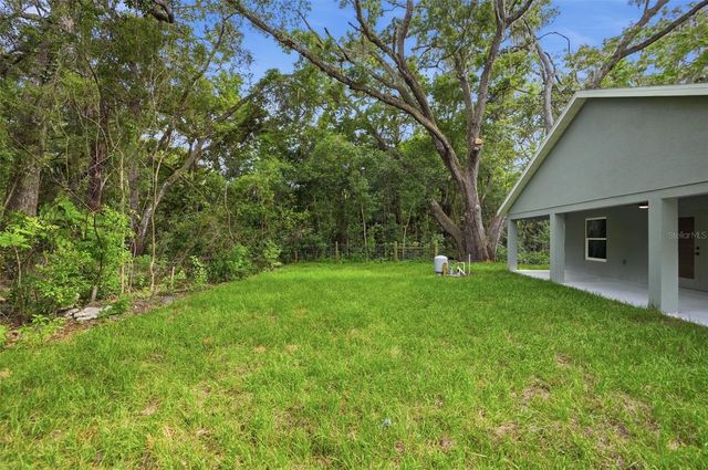 352 GARFIELD, Masaryktown, FL 34604
