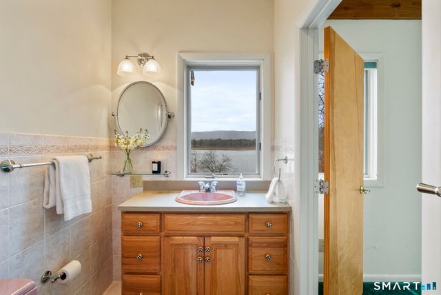 99 Washinee Heights Road, Salisbury, CT 06068