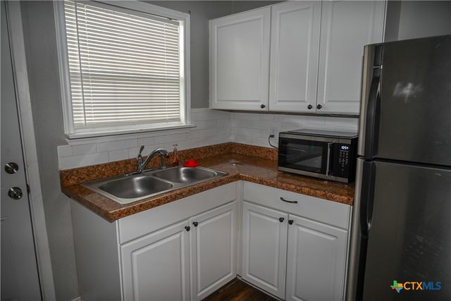 118 N 26th Street, Gatesville, TX 76528