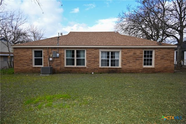118 N 26th Street, Gatesville, TX 76528