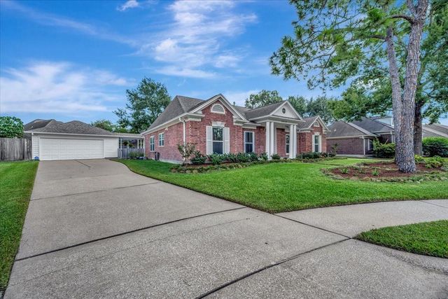 2010 Woodland Haven Road, Houston, TX 77062