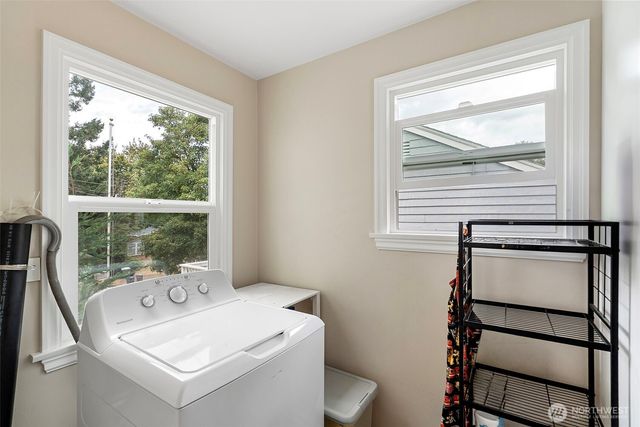 224 Bremerton Boulevard W, Bremerton, WA 98312