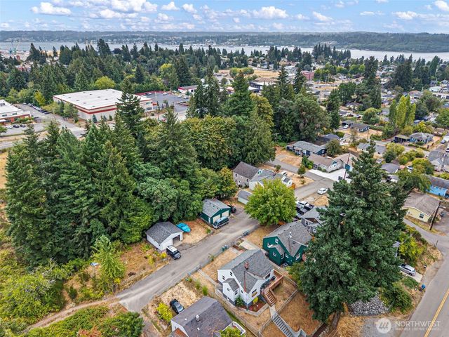 224 Bremerton Boulevard W, Bremerton, WA 98312