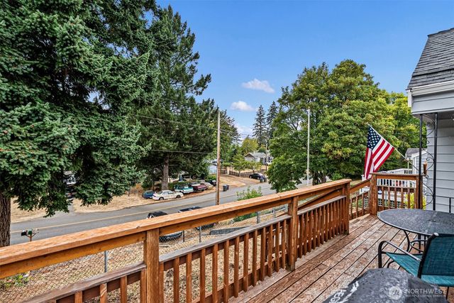 224 Bremerton Boulevard W, Bremerton, WA 98312