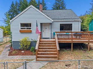 224 Bremerton Boulevard W, Bremerton, WA 98312