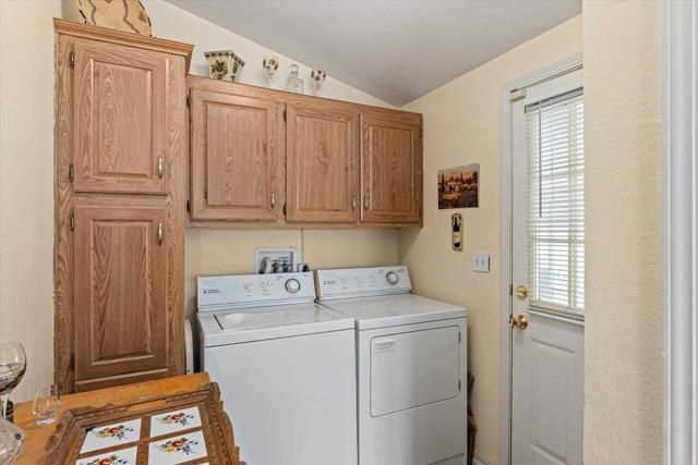 2280 E Valley Parkway 4, Escondido, CA 92027