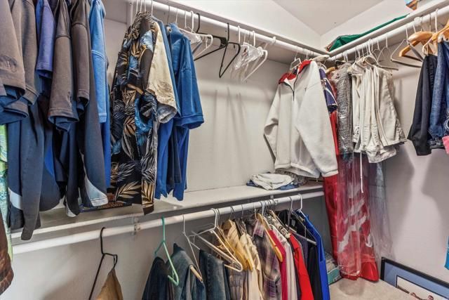 2280 E Valley Parkway 4, Escondido, CA 92027