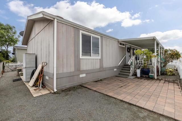 2280 E Valley Parkway 4, Escondido, CA 92027