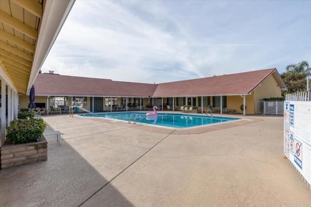 2280 E Valley Parkway 4, Escondido, CA 92027