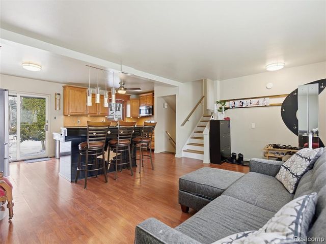 2743 Pall Mall Drive, Sterling Heights, MI 48310