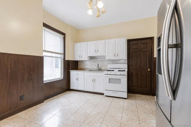 123 Oliver Avenue, Yonkers, NY 10701