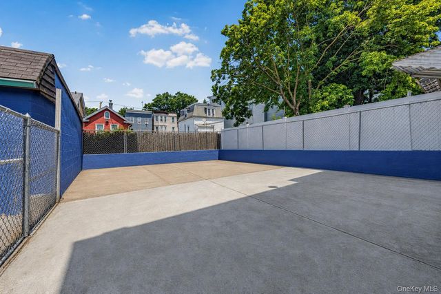 123 Oliver Avenue, Yonkers, NY 10701