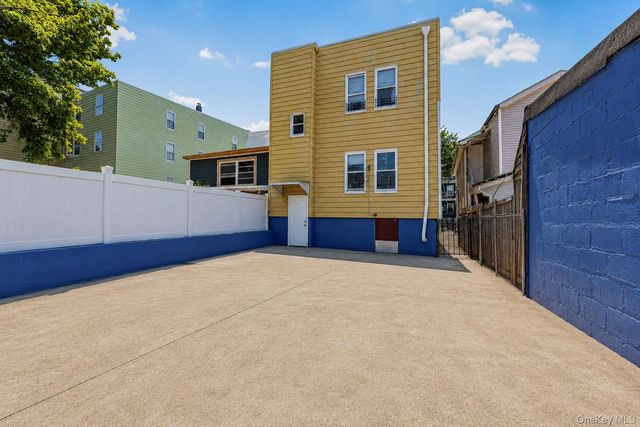 123 Oliver Avenue, Yonkers, NY 10701