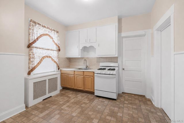 123 Oliver Avenue, Yonkers, NY 10701