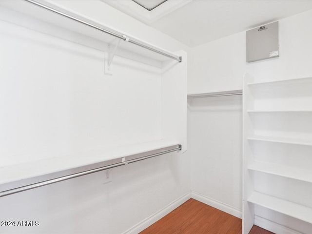 6980 W ROSE GARDEN Lane, Glendale, AZ 85308