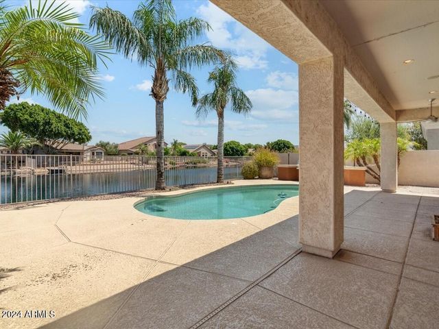 6980 W ROSE GARDEN Lane, Glendale, AZ 85308