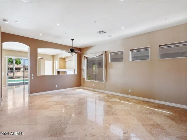 6980 W ROSE GARDEN Lane, Glendale, AZ 85308