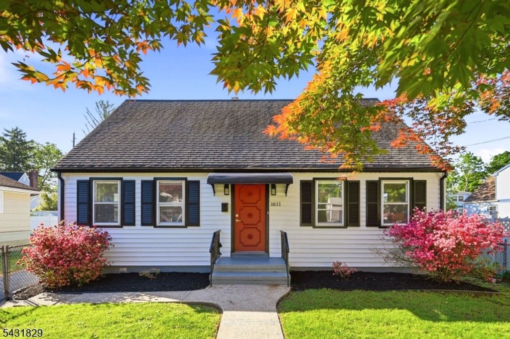 1611 Slavin St, Plainfield City, NJ 07063