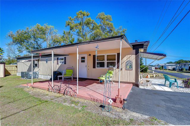 39107 HILLCREST DRIVE, Zephyrhills, FL 33542