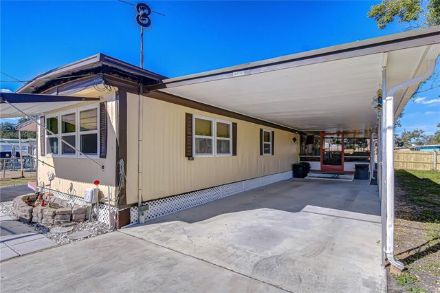 39107 HILLCREST DRIVE, Zephyrhills, FL 33542