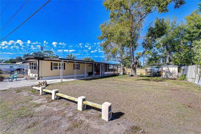 39107 HILLCREST DRIVE, Zephyrhills, FL 33542