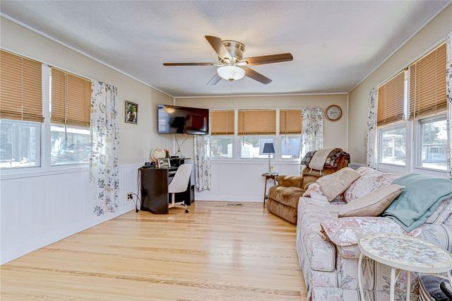 39107 HILLCREST DRIVE, Zephyrhills, FL 33542