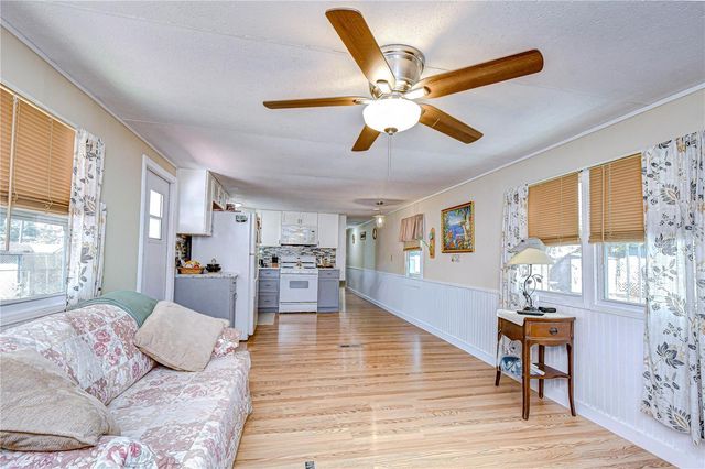 39107 HILLCREST DRIVE, Zephyrhills, FL 33542