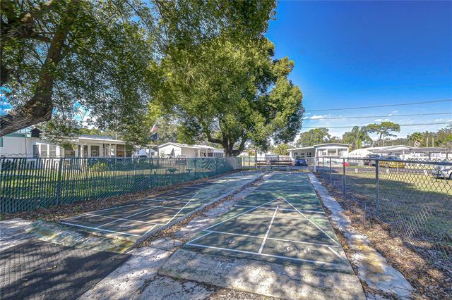 39107 HILLCREST DRIVE, Zephyrhills, FL 33542