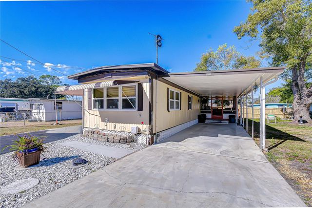 39107 HILLCREST DRIVE, Zephyrhills, FL 33542