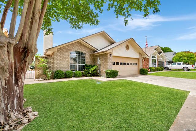 419 Fitch, Kerrville, TX 78028