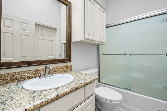419 Fitch, Kerrville, TX 78028