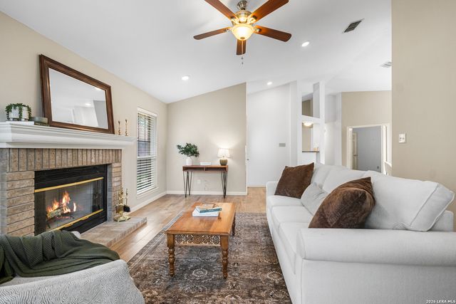 419 Fitch, Kerrville, TX 78028