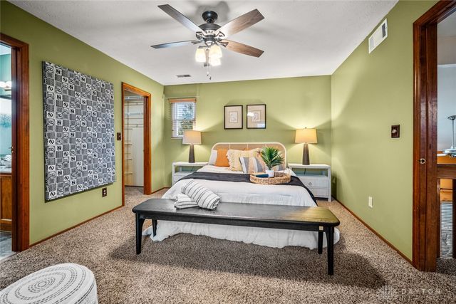 2551 Woodbluff Lane, Washington Twp, OH 45458