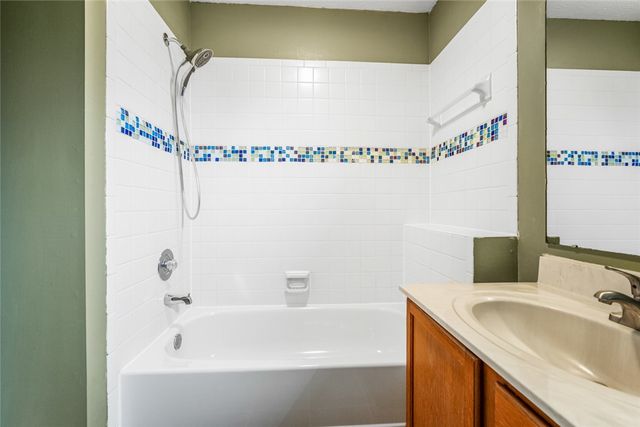 2551 Woodbluff Lane, Washington Twp, OH 45458