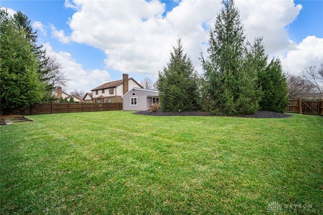 2551 Woodbluff Lane, Washington Twp, OH 45458