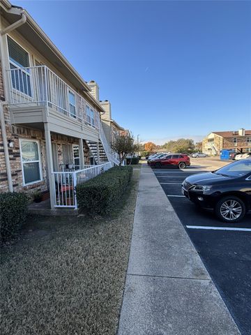 2200 E Trinity Mills Road 208, Carrollton, TX 75006