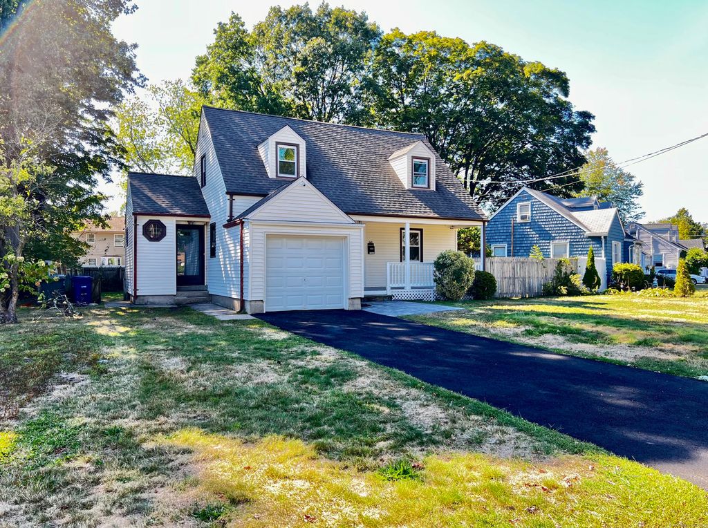 50 Pilgrim Road, Bridgeport, CT 06610