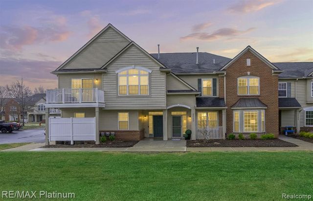 4253 Hampton Ridge Boulevard, Howell, MI 48843