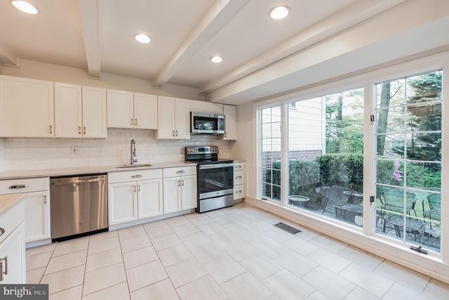 6704 BUTTERMERE LN, Bethesda, MD 20817