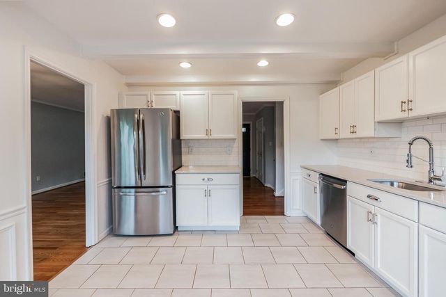 6704 BUTTERMERE LN, Bethesda, MD 20817