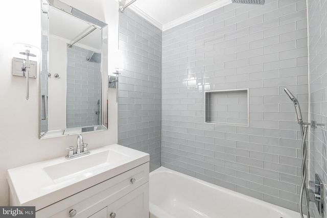 6704 BUTTERMERE LN, Bethesda, MD 20817