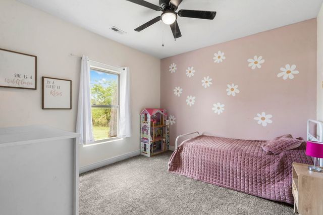 1981 Robinson Road, Clever, MO 65631