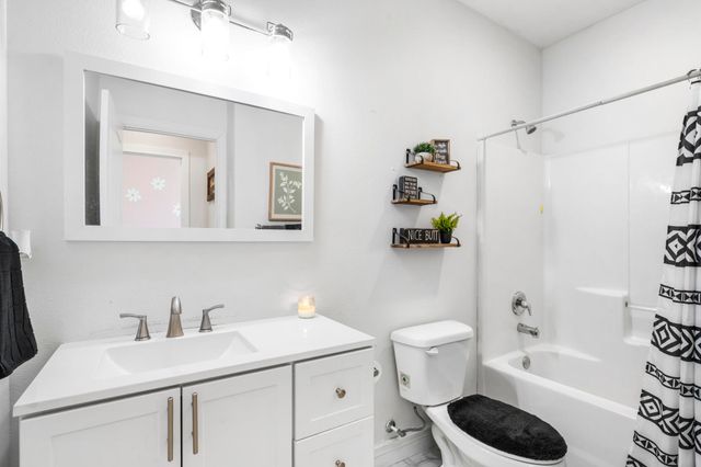 1981 Robinson Road, Clever, MO 65631