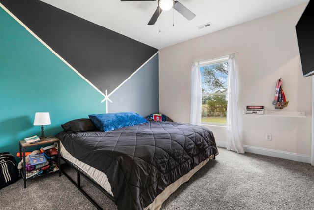 1981 Robinson Road, Clever, MO 65631